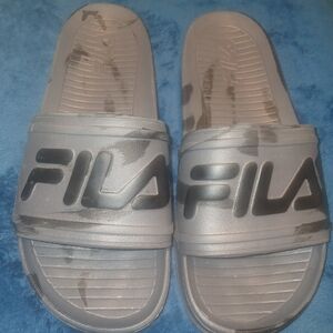 Youth Fila slides